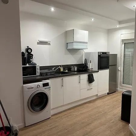 Appartement Jacuzzi Privé&cinéma - Romantique *