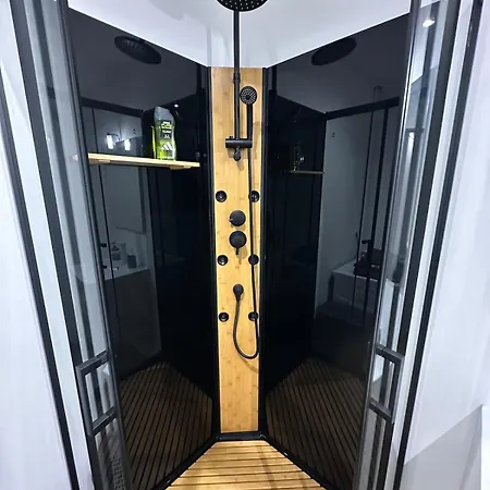 Jacuzzi Prive & Cinema - Romantique 에세이레낭시