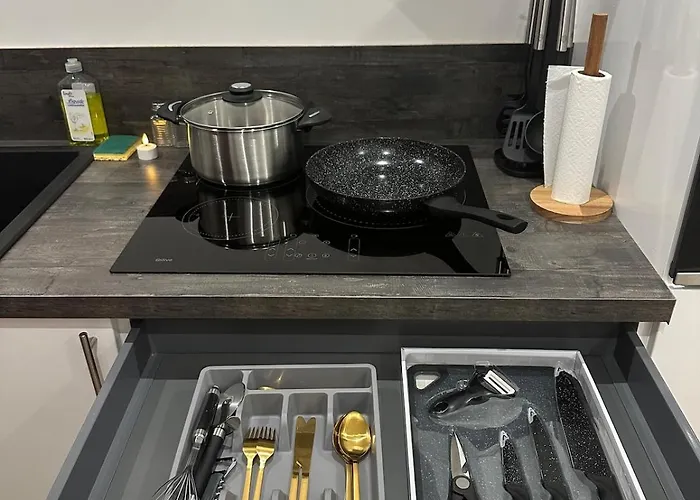 Appartement Jacuzzi Privé&cinéma - Romantique