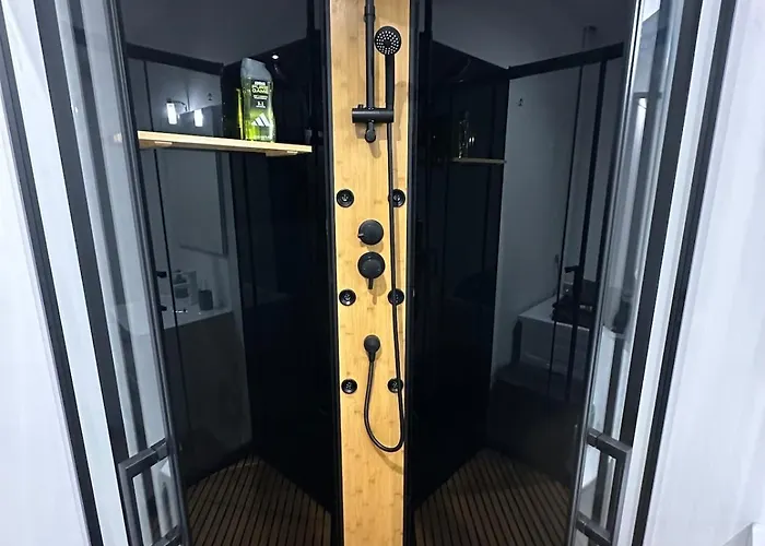 Jacuzzi Privé&cinéma - Romantique Essey-lès-Nancy